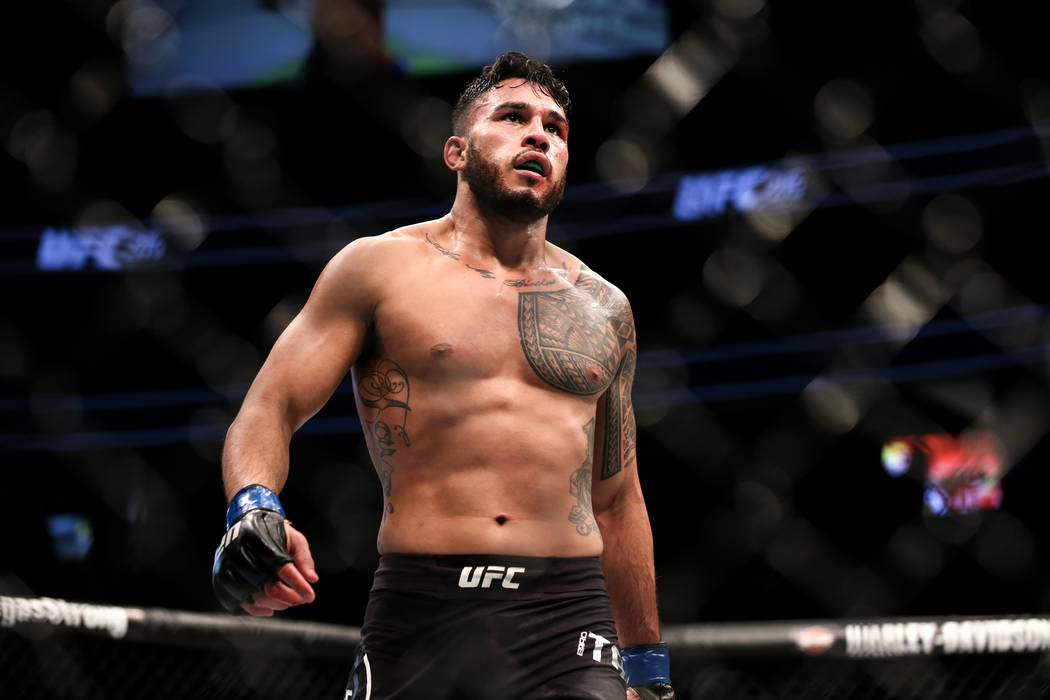 UFC middleweight Brad Tavares out of 'TUF' 27 Finale bout