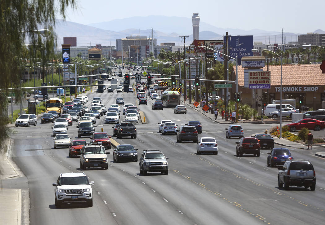 A view looking south down Maryland Parkway from the pedestrian bridge outside of Sunrise Hospital in Las Vegas on Wednesday, May 23, 2018. Chase Stevens Las Vegas Review-Journal @csstevensphoto