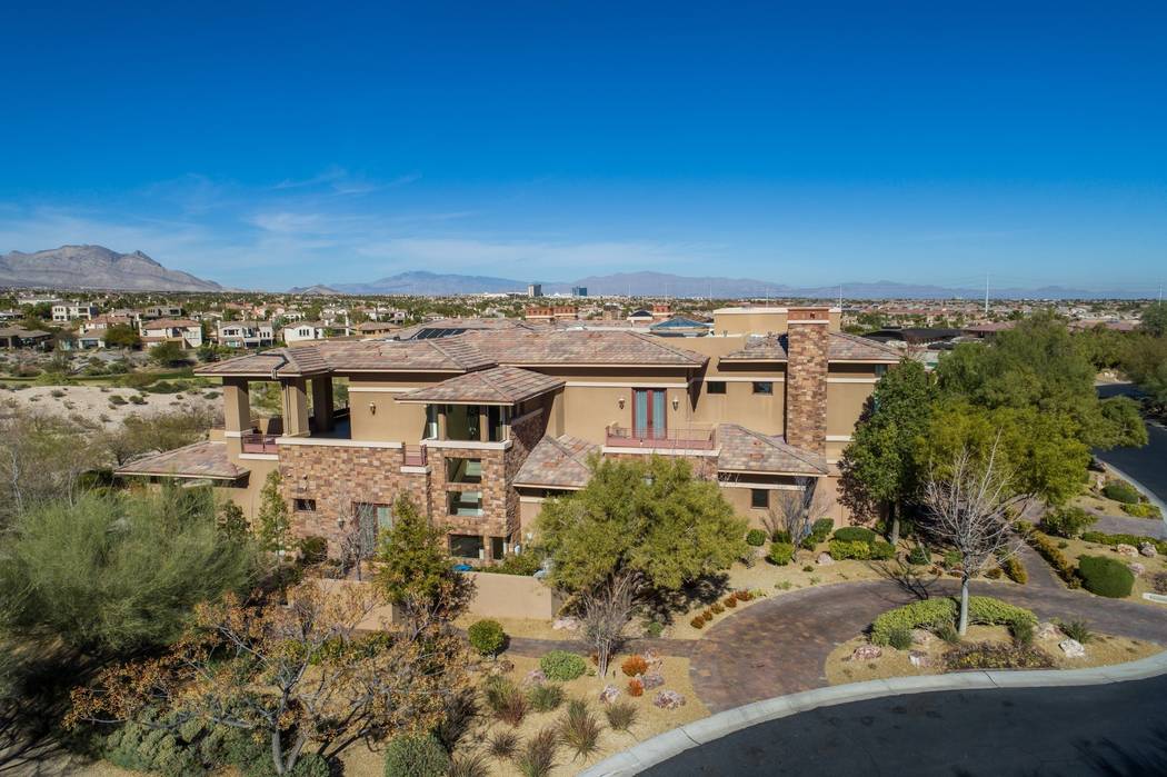 Summerlin house lists for nearly 7M — PHOTOS Las Vegas ReviewJournal