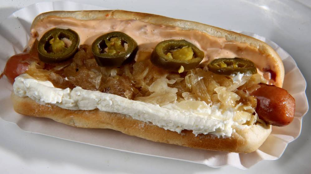 8 hot dog styles across the country to try on the 4th of July Las