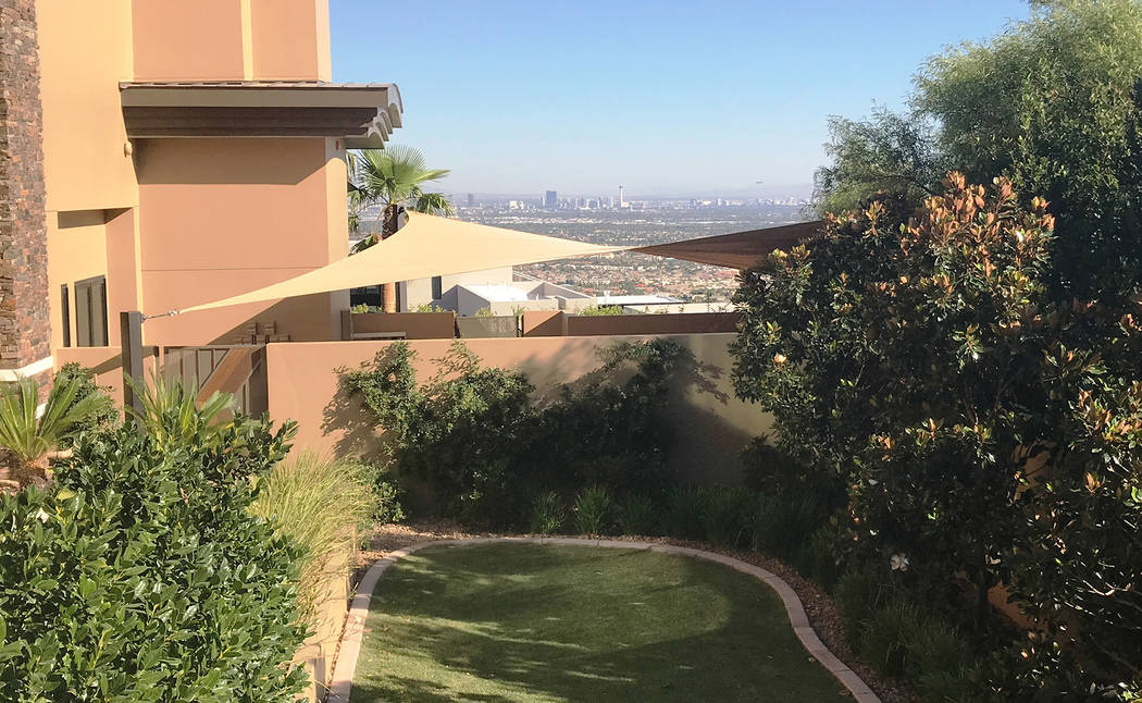 Shade sails provide sun protection Home and Garden Life