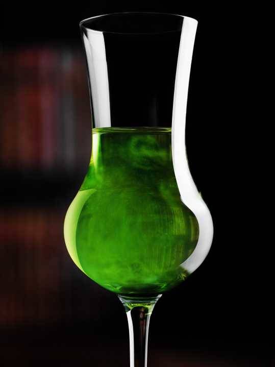 Modernist Cuisine Gallery Conjuring the Green Fairy