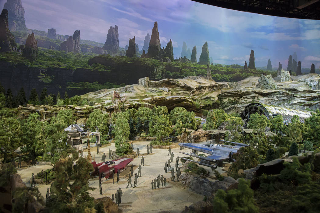 Disneyland To Sell Alcohol In New 'Star Wars' Attraction Cantina