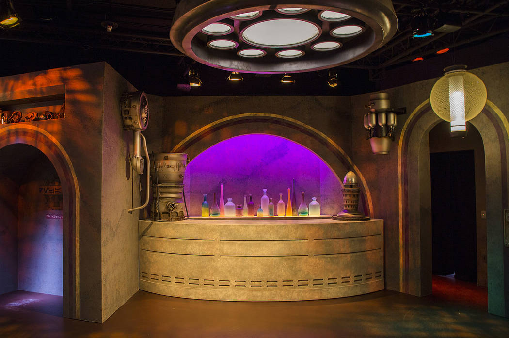 This Setting Inside Star Wars Launch Bay, Inspired By The Unsavory Hive Of  Scum And Villainy In The Star Wars Galaxy, Is A Fun Place For Disneyland  Park Guests To Explore And