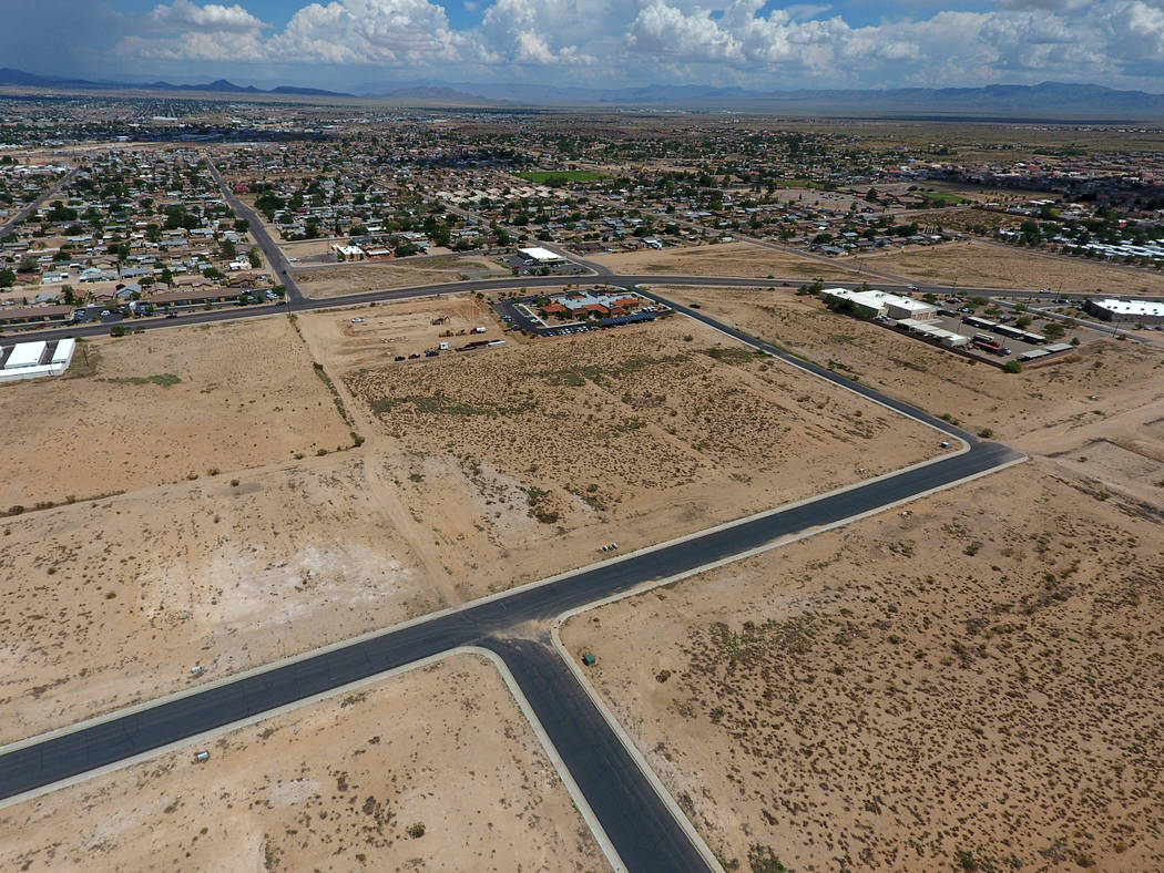 An a Aerial view of an unfinished subdivision between Mission Boulevard and Hualapai Mountain Road in Kingman, Ariz. on Friday, August 17, 2018. Michael Quine Las Vegas Review-Journal @Vegas88s