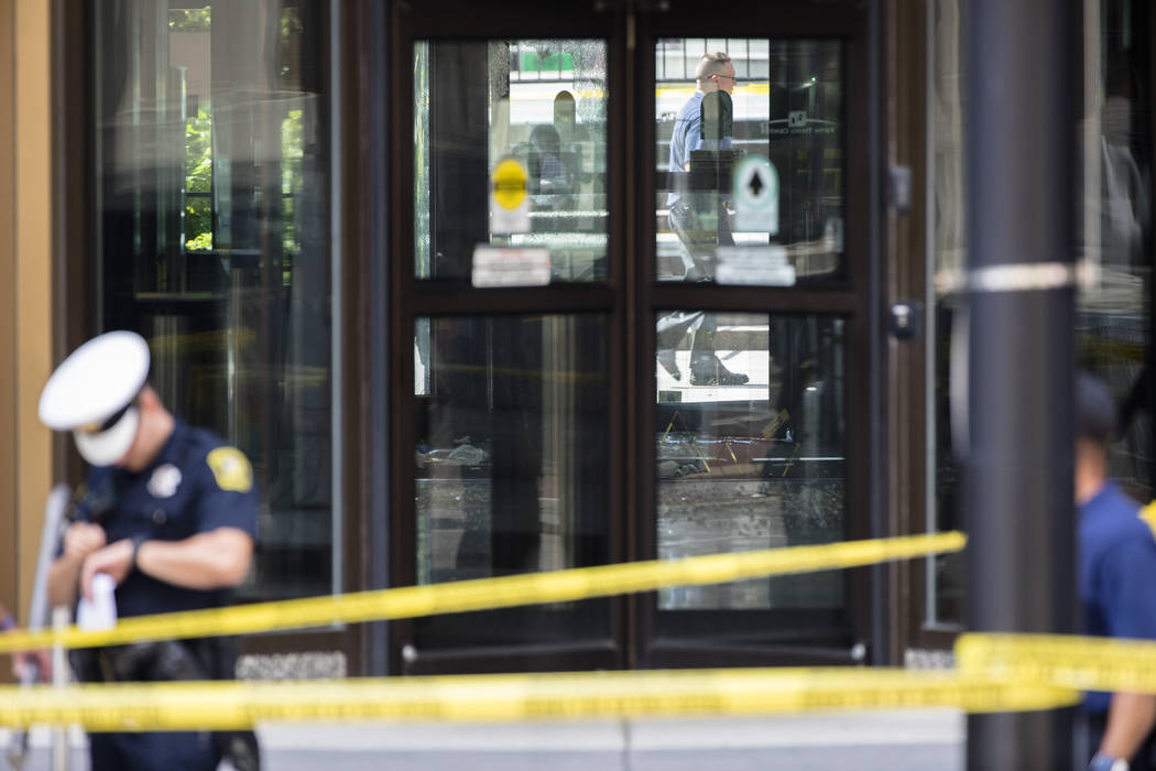 Cincinnati Police Say Gunman S Weapon Jammed During Shooting Las