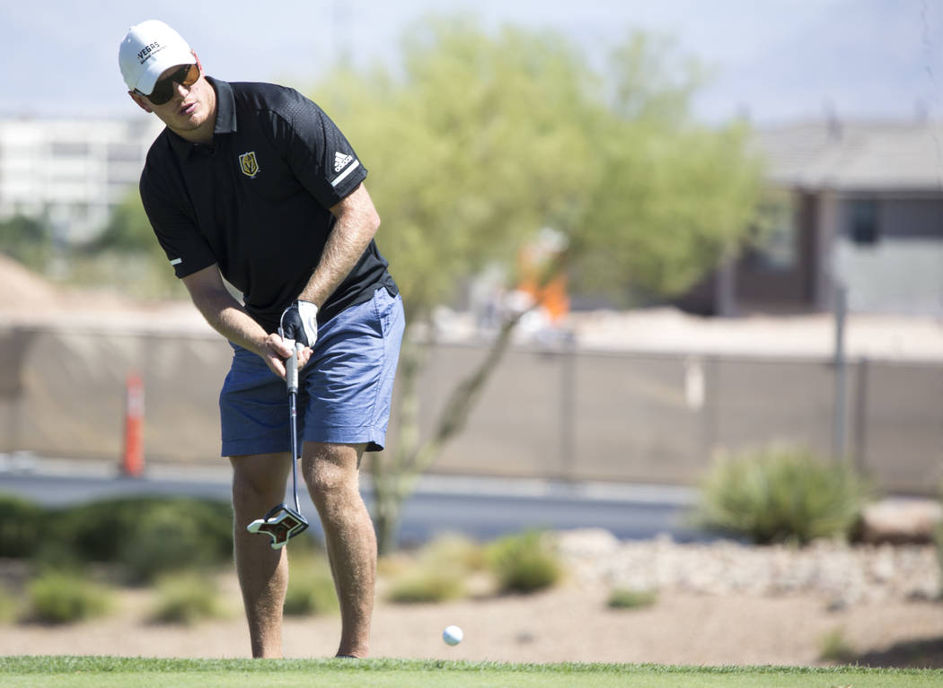 Men's golf overcomes 11-shot deficit to capture Golden Knights