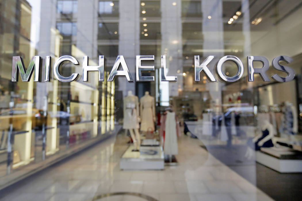 forråde stamtavle bord Michael Kors buying Versace in deal worth more than $2B | Las Vegas  Review-Journal