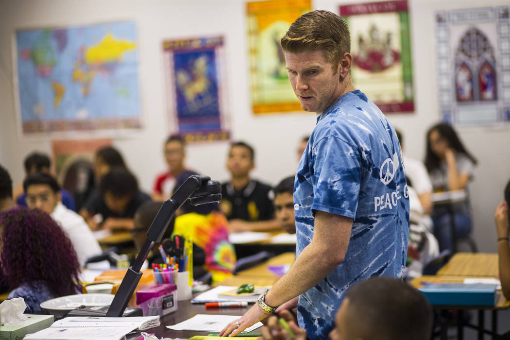 Michael Bucher leads a math class at Spring Valley High School in Las Vegas on Wednesday, Aug. 22, 2018. Chase Stevens Las Vegas Review-Journal @csstevensphoto