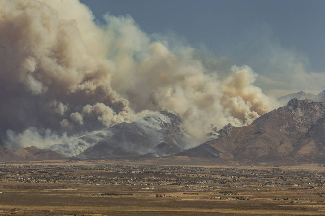 8 hikers, deputy rescued from northeastern Nevada blaze, Local Nevada