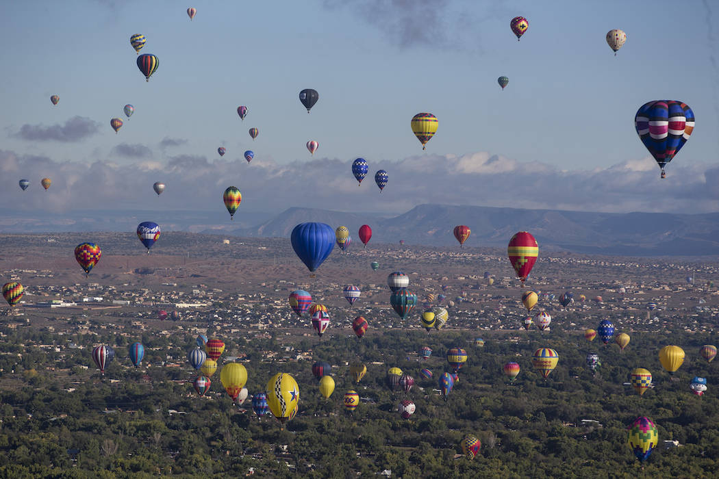 Hot air balloons take flight during Balloon Fiesta — PHOTOS | Las Vegas