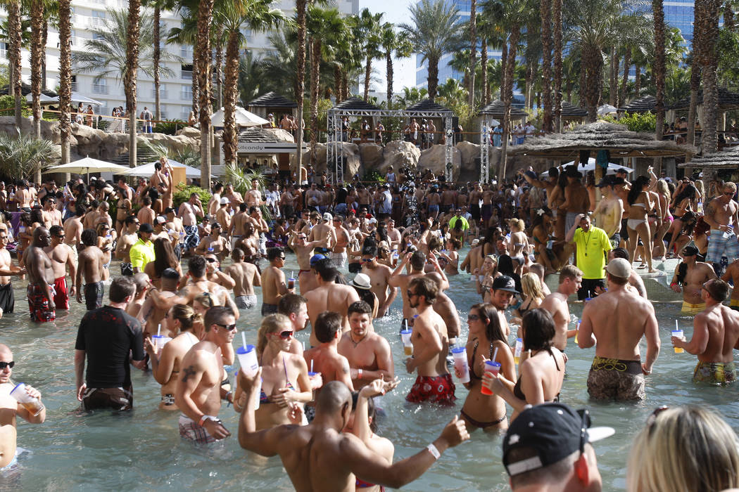 What's Going On With the Las Vegas Pool Party Scene? - Dr. Pancholi