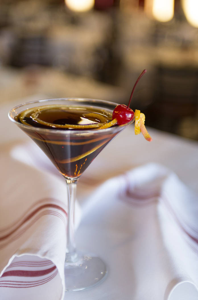 How to make Pamplona Tapas’ signature cocktail Las Vegas ReviewJournal