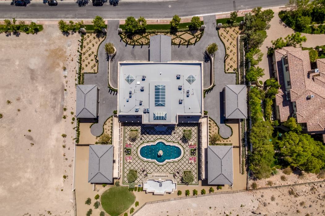 Boxer Floyd Mayweather bought the home at 9504 Kings Gate Court in Las Vegas, seen above, for $10 million. (Luxury Estates International)