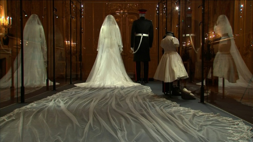 meghan markle wedding dress on display