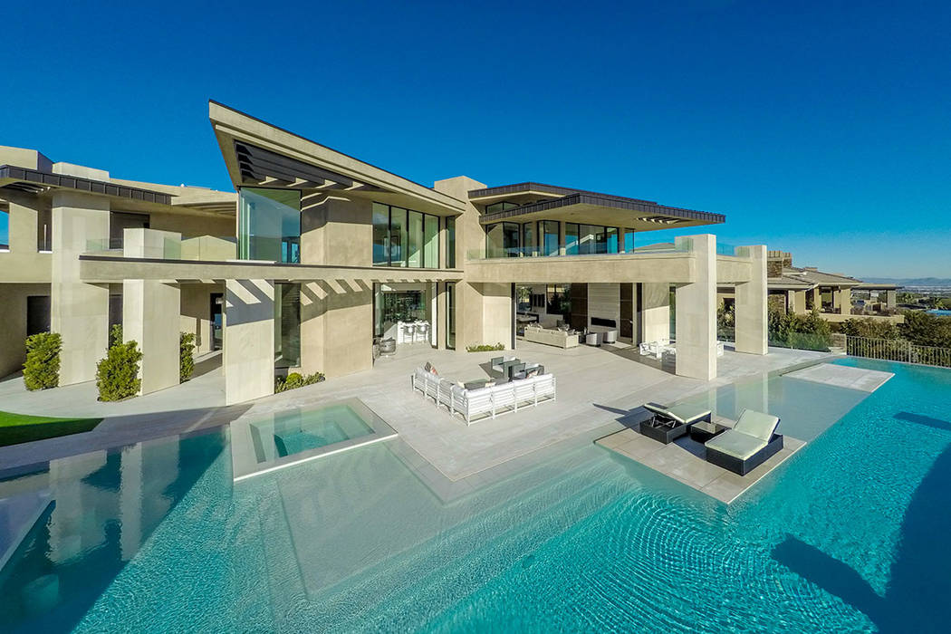 No. 3 45 Painted Feather in The Ridges in Summerlin sold for $8.9M. (Luxurious Real Estate)