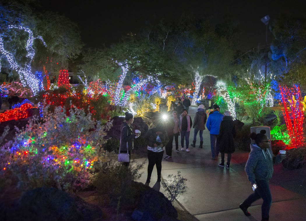 Get In The Holiday Spirit With These Las Vegas Valley Activities Las Vegas Review Journal