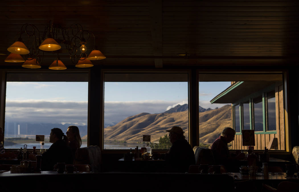 People dine at Topaz Lodge, overlooking Topaz Lake, in south Douglas County on Thursday, Oct. 11, 2018. Chase Stevens Las Vegas Review-Journal @csstevensphoto