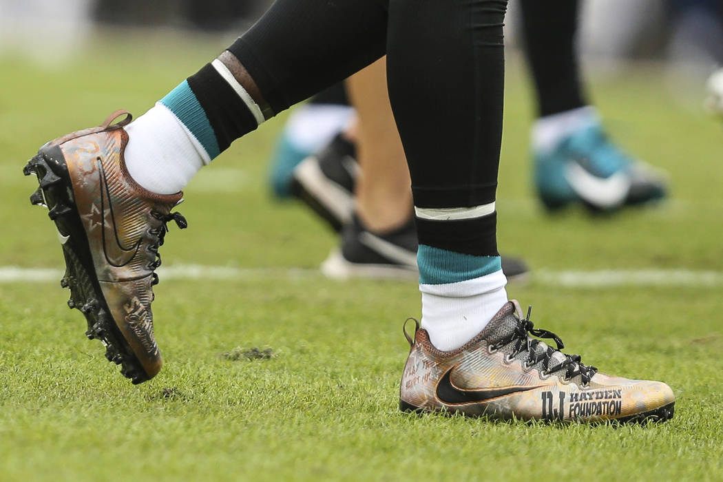 NFL players wear custom shoes for ‘My Cause, My Cleats’ — PHOTOS Las