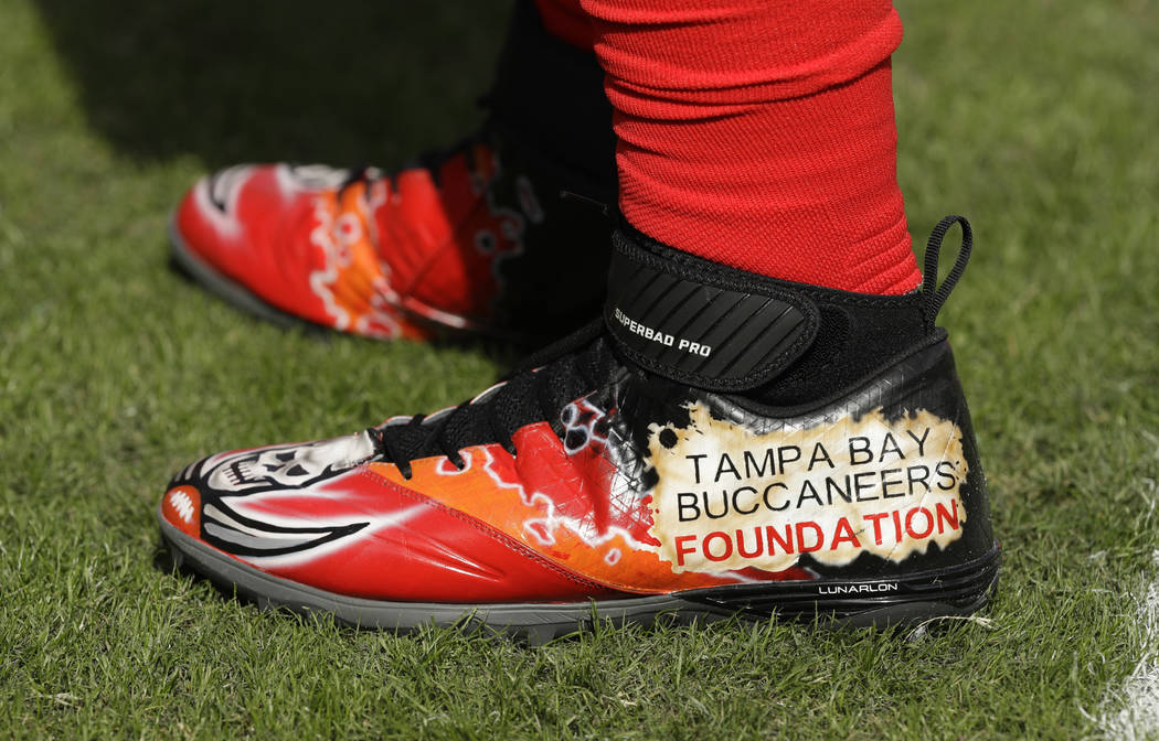 NFL players wear custom shoes for ‘My Cause, My Cleats’ — PHOTOS Las