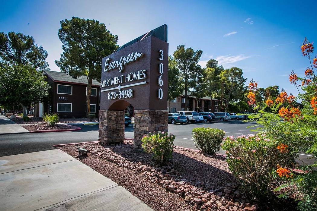 Tower 16 Capital Partners and Henley USA acquired the 314-unit Evergreen apartment complex in Las Vegas, seen here, for $29.5 million. (Anton Communications)