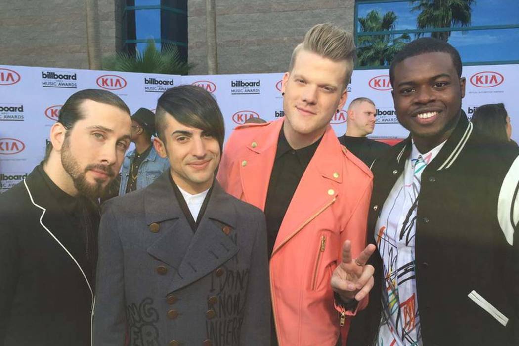 Pentatonix Christmas Special 2022 Penn And Teller Backstreet Boys Lead Vegas Stars On Pentatonix Special | Las Vegas  Review-Journal