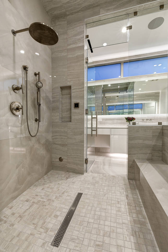 The shower in the master bath. (Richard Luke Architects)