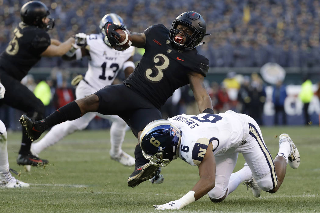 Army beats Navy for 3rd straight time; Trump attends game ...