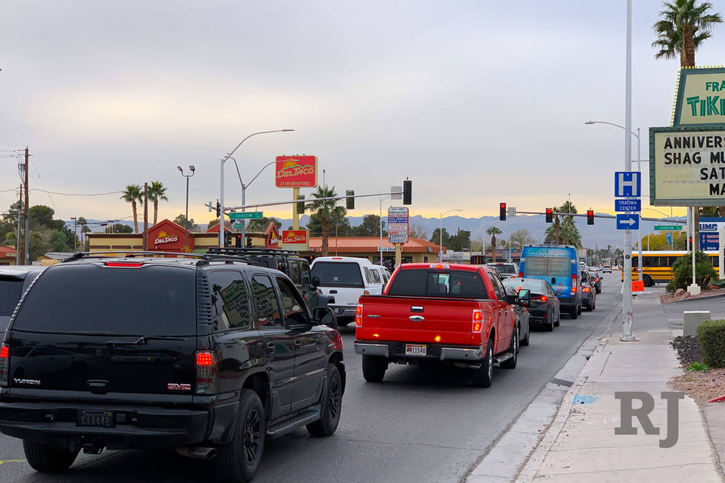 Traffic light signals have Las Vegas Valley motorists seeing red Las