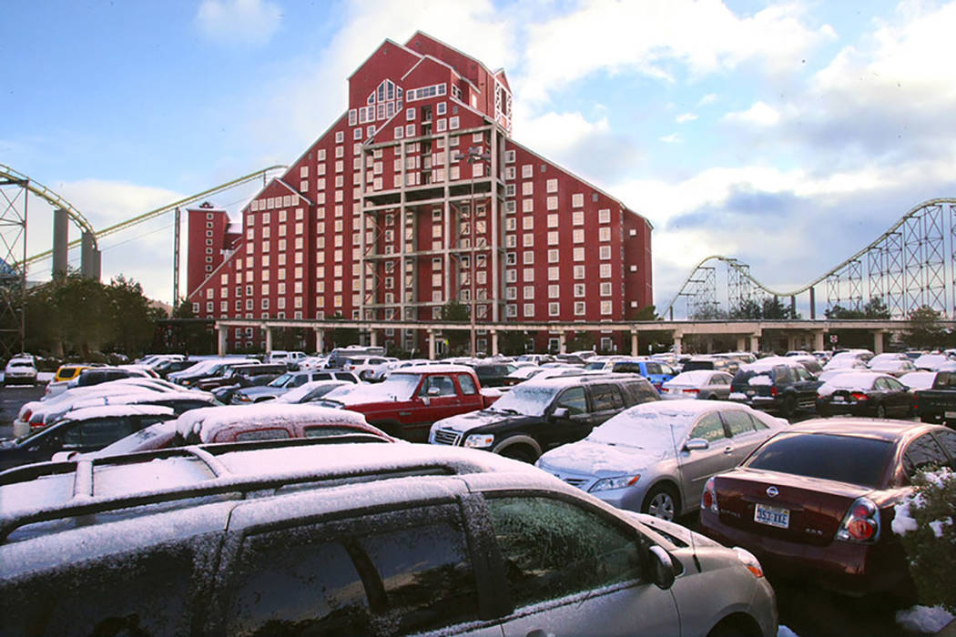 Buffalo Bill's enjoyed crowded conditions after Interstate 15 into California was closed at Primm on Dec. 18, 2008. The freeway became a parking lot as casino parking was filled up with stranded t ...