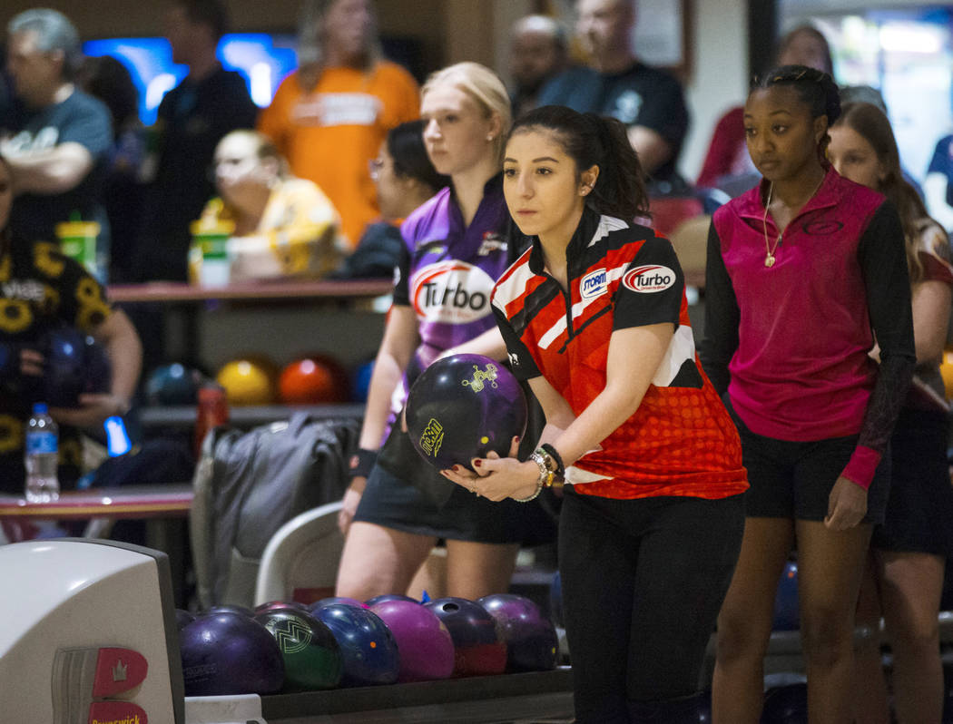 Bowlers compete in Las Vegas for spot on Team USA Las Vegas Review-Journal