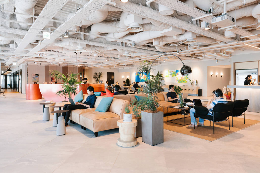 A common space area of the coworking giant WeWork, headquartered in New York. WeWork is planning a new space in the six-story Two Summerlin building in the spring of 2019. (Steve Morin for WeWork/ ...