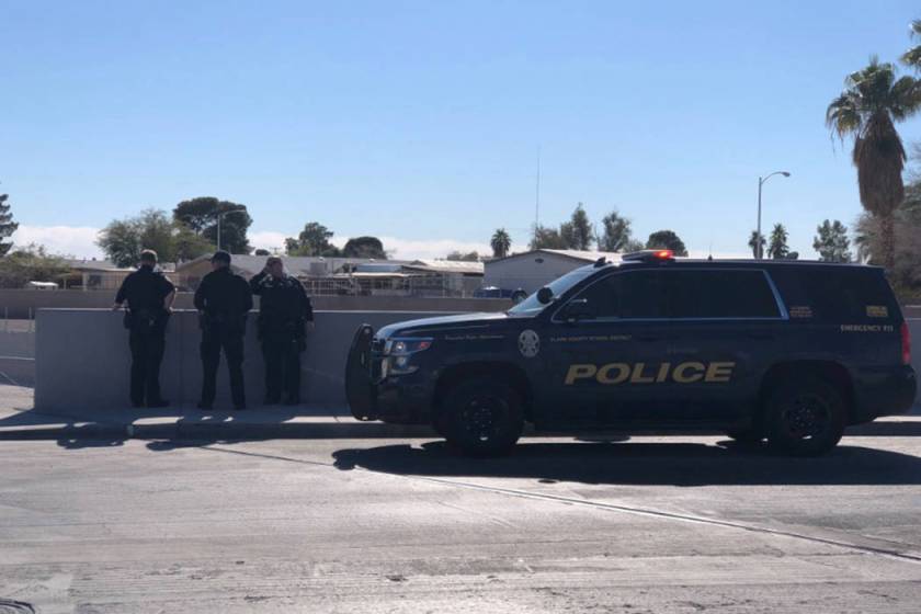Police activity triggers lockdowns at 3 North Las Vegas schools Las Vegas ReviewJournal