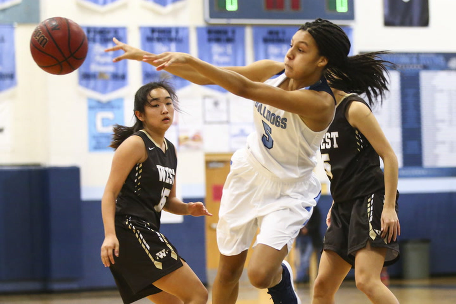 Centennial S Jade Thomas Will Join Sisters At Division I Level