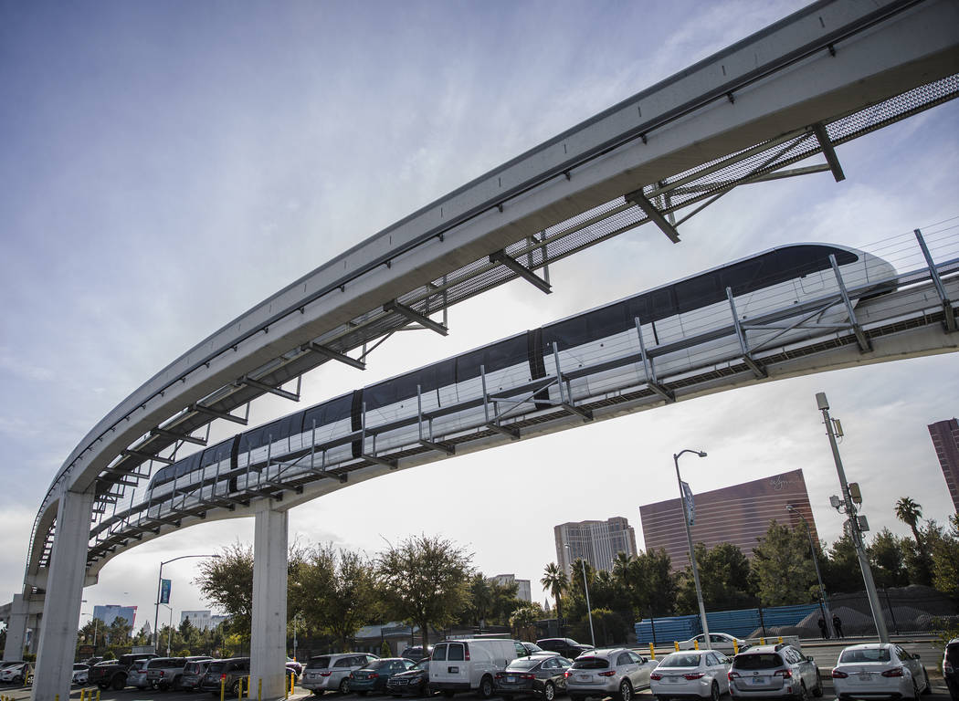 A southbound monorail approaches Convention Center Station on Tuesday, Feb. 12, 2019, in Las Vegas. (Benjamin Hager/Las Vegas Review-Journal) @BenjaminHphoto