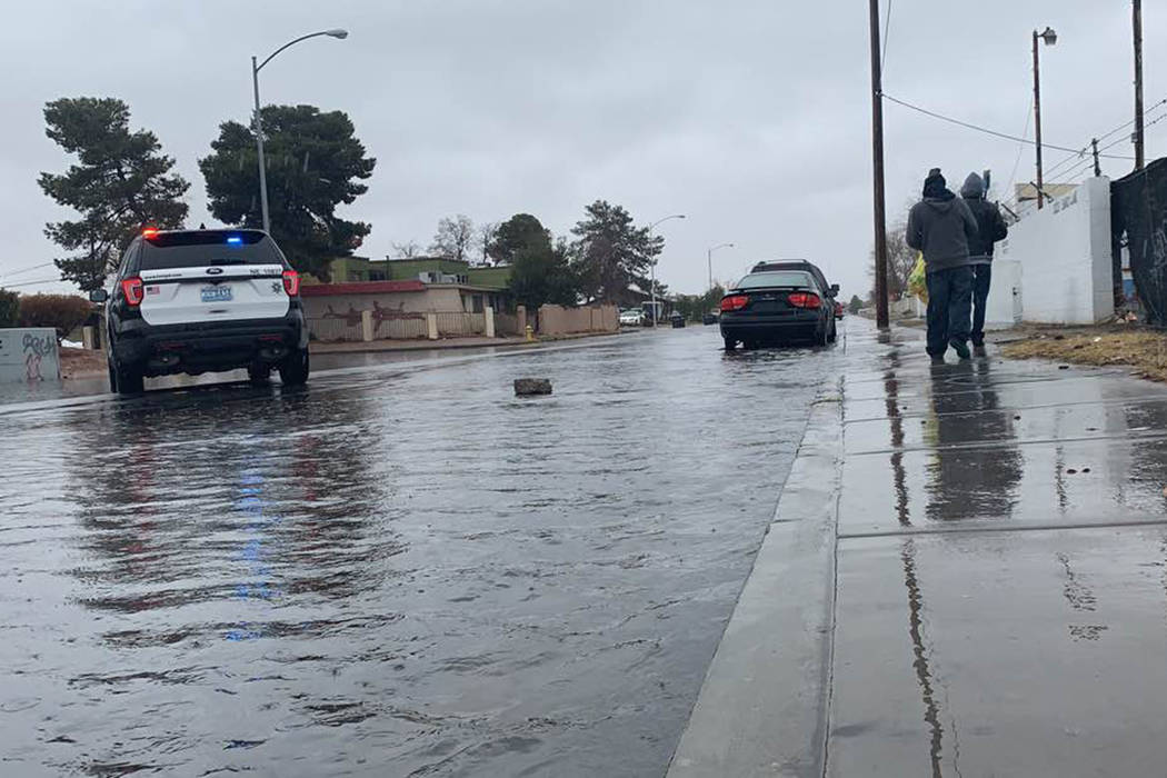 Las Vegas receives recordbreaking rain on Valentine’s Day — VIDEOS