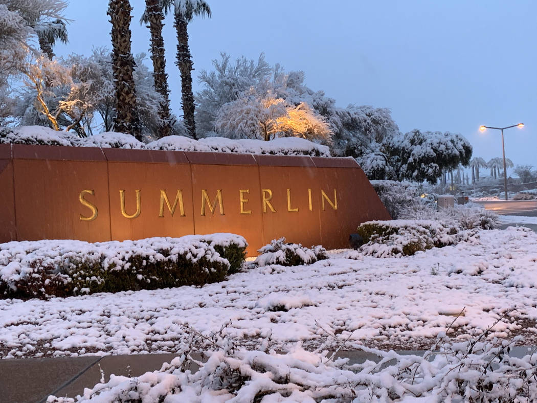 Up to six inches of snow fell in parts of Summerlin Wednesday, Feb. 20, 2019, and Thursday, Feb 21, 2019. (Mat Luschek/Las Vegas Review-Journal)