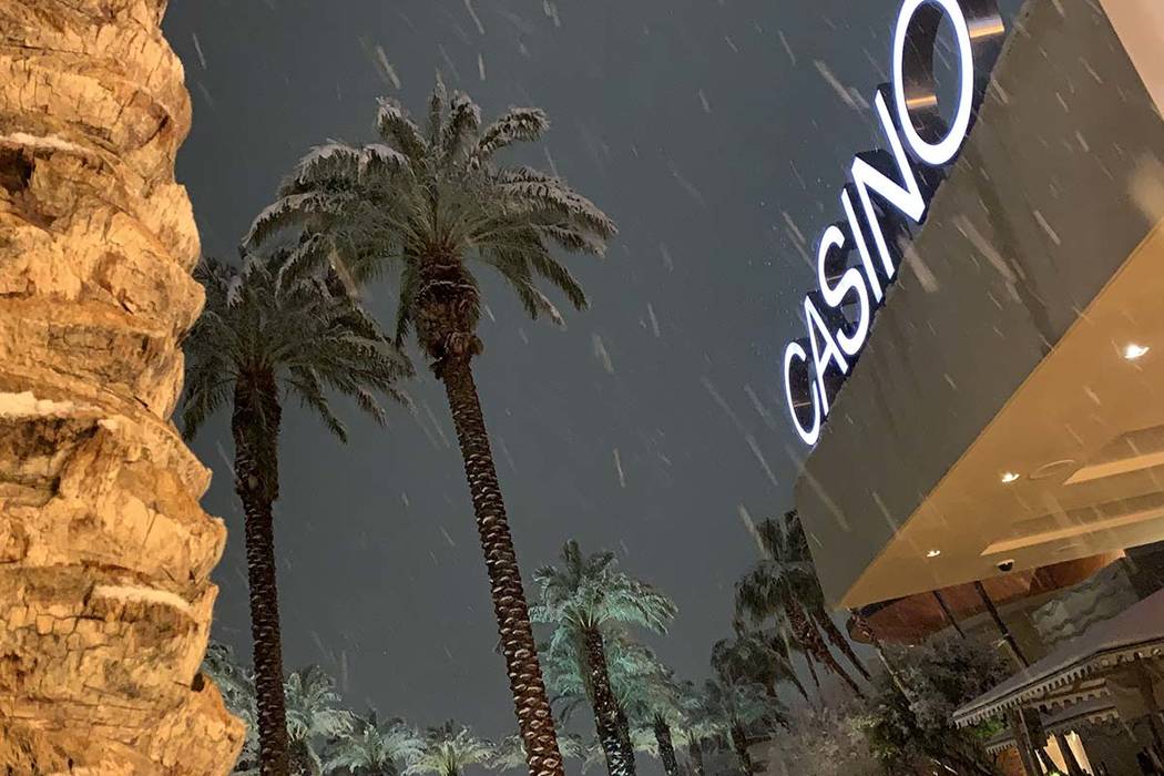 Snow falls at Red Rock Resort on Thursday, Feb. 21, 2019. (Mat Luschek/Las Vegas Review-Journal)