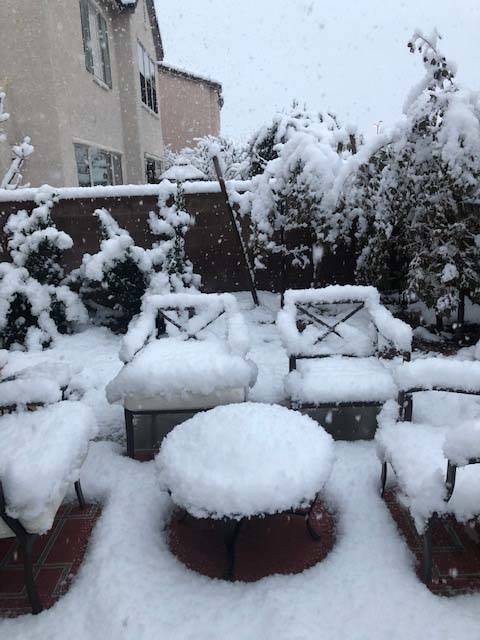 Snow in Summerlin in western Las Vegas, Thursday, Feb. 21, 2019. (Anastasia Hendrix/Las Vegas Review-Journal)