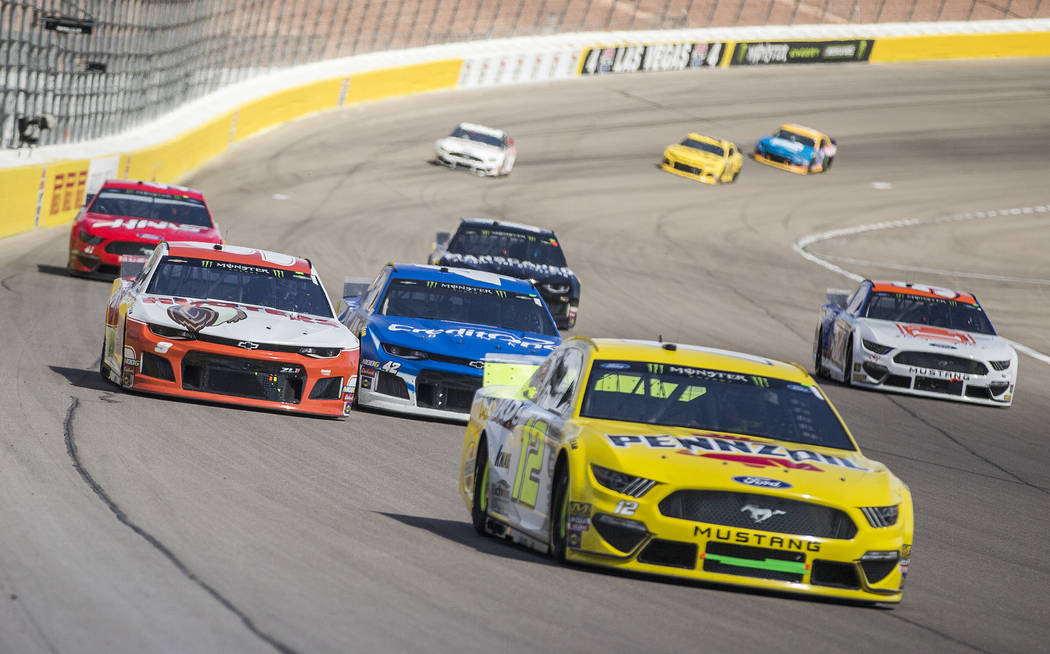 Ryan Blaney (12) leads a pack of racers during the Monster Energy NASCAR Cup Series Pennzoil 400 on Sunday, March 3, 2019, at Las Vegas Motor Speedway, in Las Vegas. (Benjamin Hager Review-Journal ...