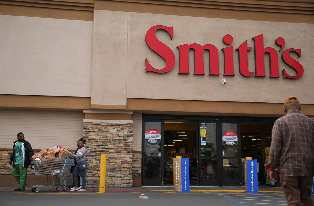 The Smith's grocery store at 850 S Rancho Dr, in Las Vegas, Friday, March 1, 2019. Smith’s grocery stores will stop accepting Visa credit cards in Nevada. (Erik Verduzco/Las Vegas Review-Jo ...