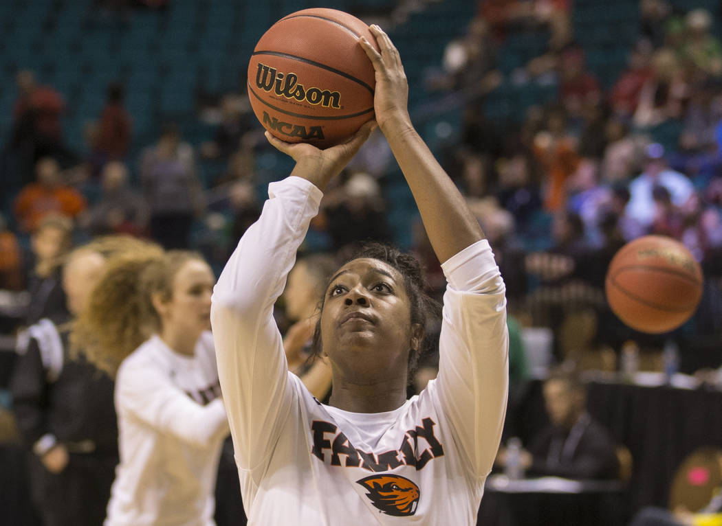 Oregon State junior guard Madison Washington (3), a Las Vegas native and Bishop Gorman graduate, warms up before the start of the Beavers Pac 12 Tournament game with the Washington Huskies on Frid ...