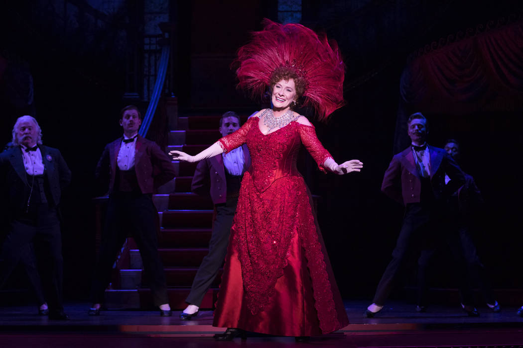Betty Buckley and the National Tour Company of "Hello, Dolly!" (Julieta Cervantes)