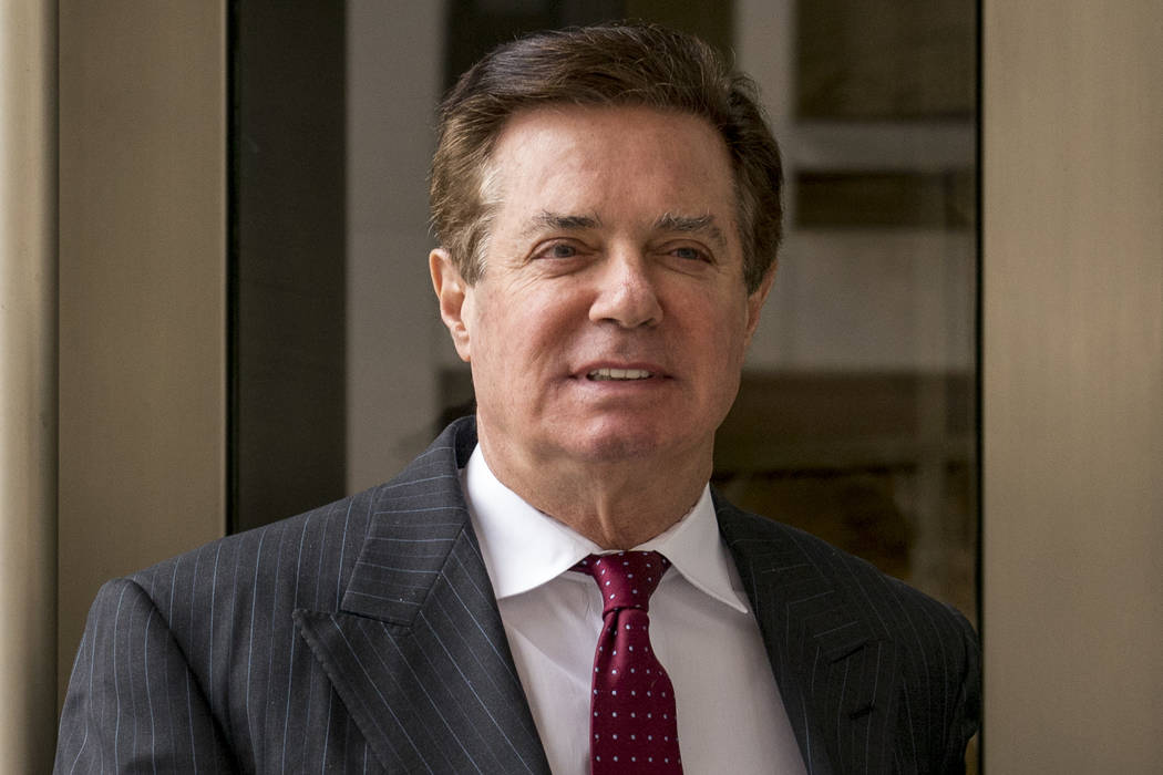 Paul Manafort, President Donald Trump's former campaign chairman, leaves the federal courthouse in Washington, April 4, 2018. (/Andrew Harnik, File)