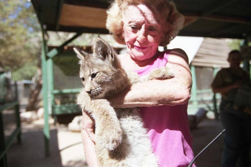 Bonnie Springs founder Bonnie Levinson feeds animals at her petting zoo in September 1997. (Las Vegas Review-Journal file)