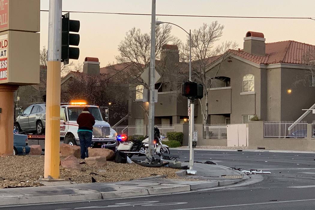 Two people were injured in a crash at Lindell and Flamingo roads early Thursday morning, March 14, 2019.(Jessica Terrones/Las Vegas Review-Journal)