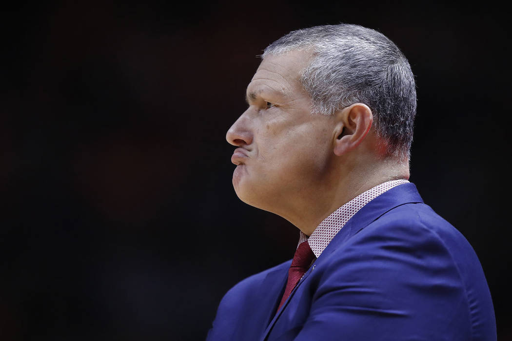 South Carolina head coach Frank Martin looks on during the second half of an NCAA college basketball game against the Tennessee Wednesday, Feb. 13, 2019, in Knoxville, Tenn. (AP photo/Wade Payne)