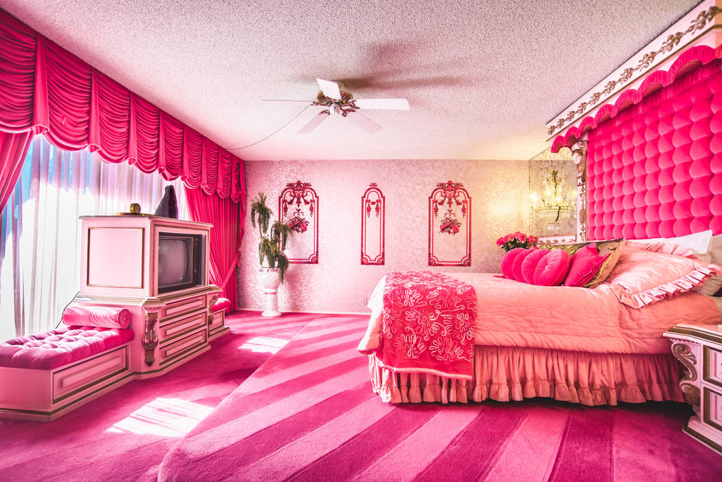 The master bedroom is the "pink room," and was inspired by one of Elvis Presley's favorite colors. (Berkshire Hathaway HomeServices California Properties)