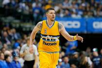 Denver Nuggets guard Mike Miller talks to an official was he jogs up court during an NBA basketball game against the Dallas Mavericks in Dallas, Tuesday, April 11, 2017. (AP Photo/Tony Gutierrez)