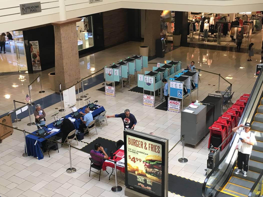 An early voting site at the Meadows Mall in Las Vegas on Saturday, March 23, 2019. (Las Vegas Review-Journal)